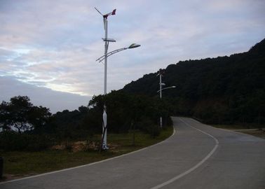 الصين أكثر من سرعة نظام التحكم الرئيسية مولد الرياح على براءة اختراع ريش الكهربائية توليد HAWT مصنع